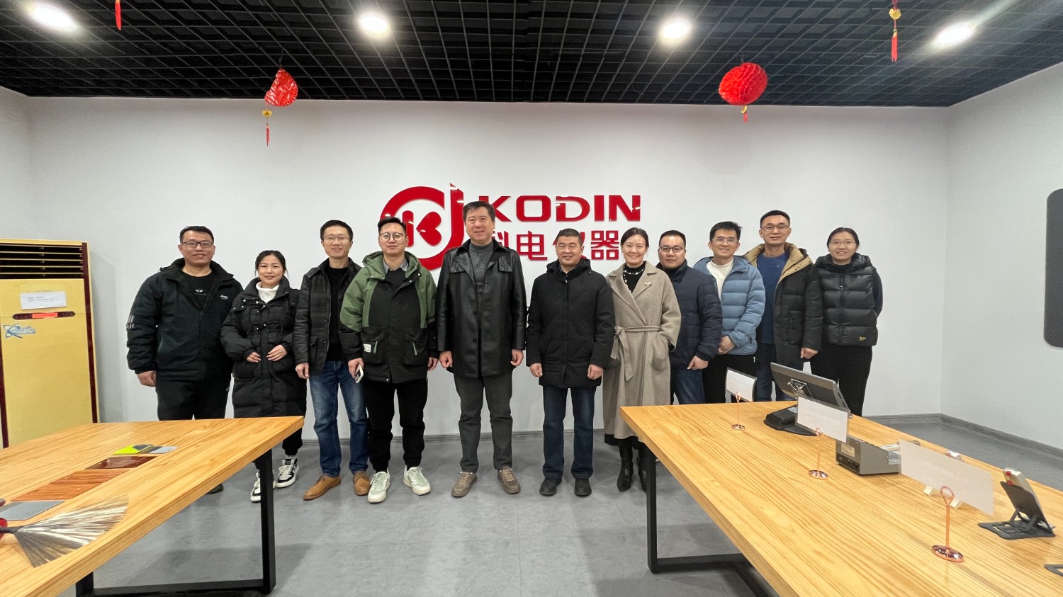 西安億達石油科技有限公司到訪科電儀器培訓交流